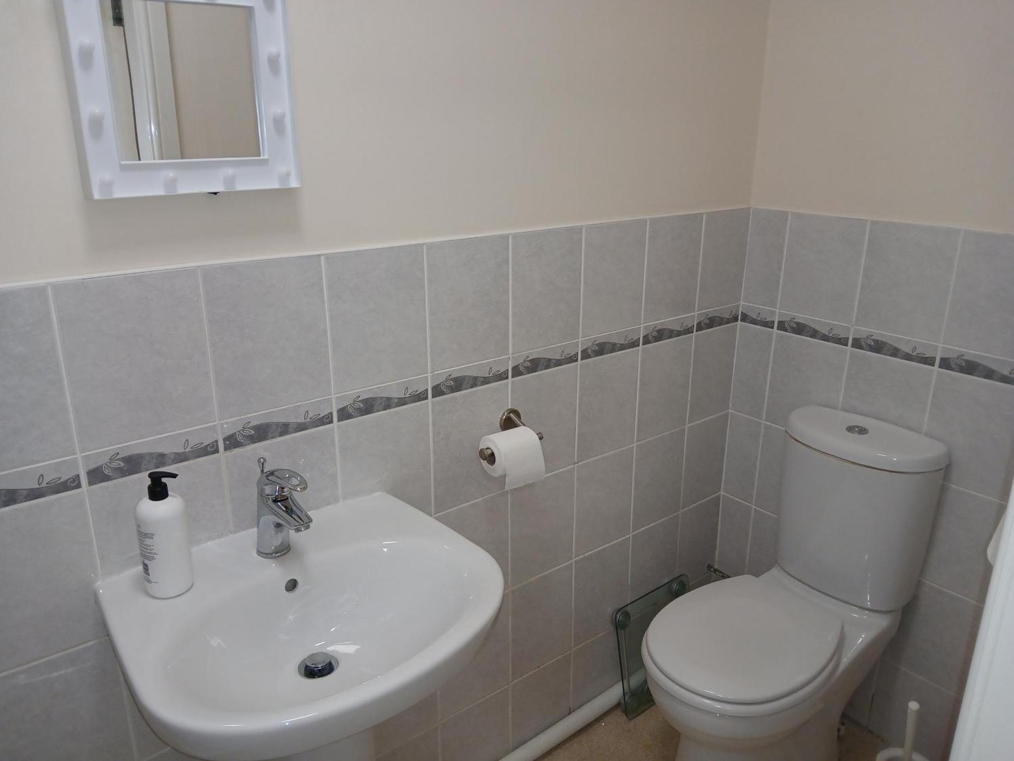 Pay2Stay Chester Rum bild