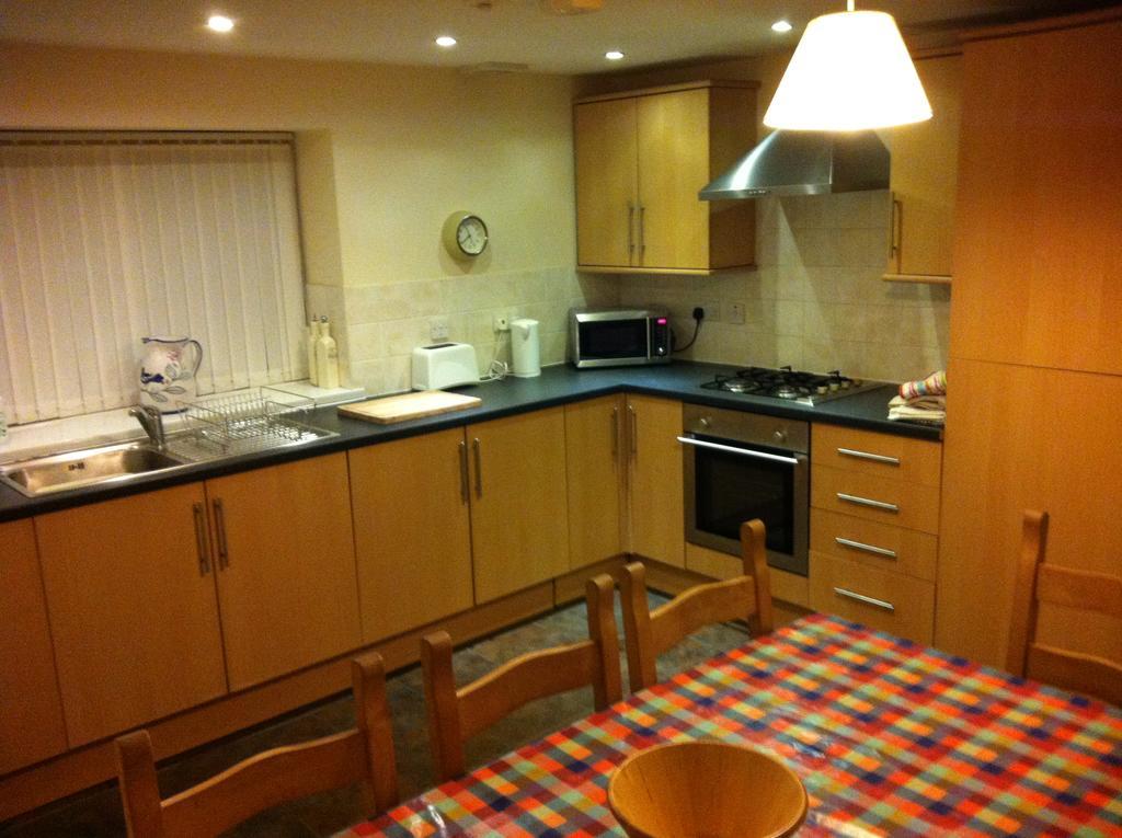 Pay2Stay Chester Exteriör bild
